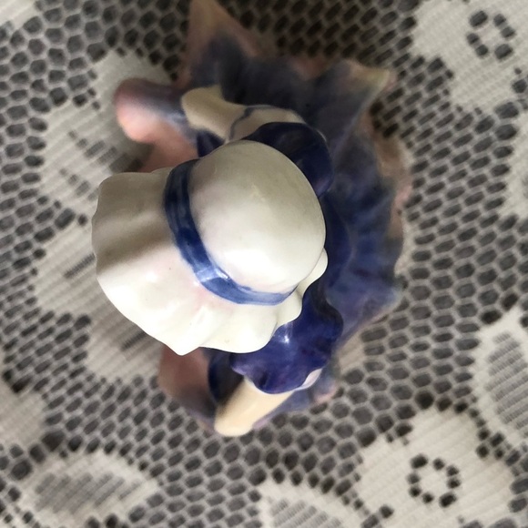 Royal Doulton Pink Blue Maid Figurine. Dinky Do - Picture 3 of 11